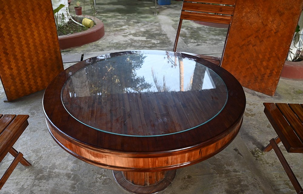 Furnitures